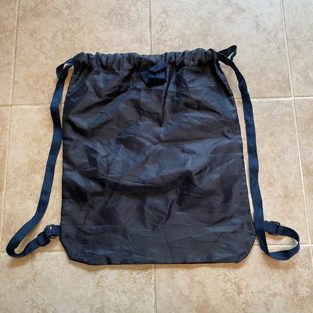 Skechers Adjustable Straps Drawstring Backpack - Picture 3 of 5